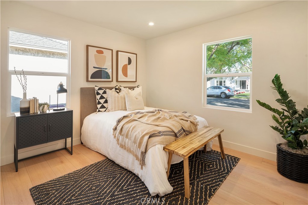 2039 Rutgers Avenue Long Beach, CA 90815 - Photo 12 of 27 Front Bedroom