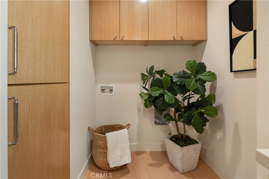 2039 Rutgers Avenue Long Beach, CA 90815 - Photo 10 of 27 Laundry