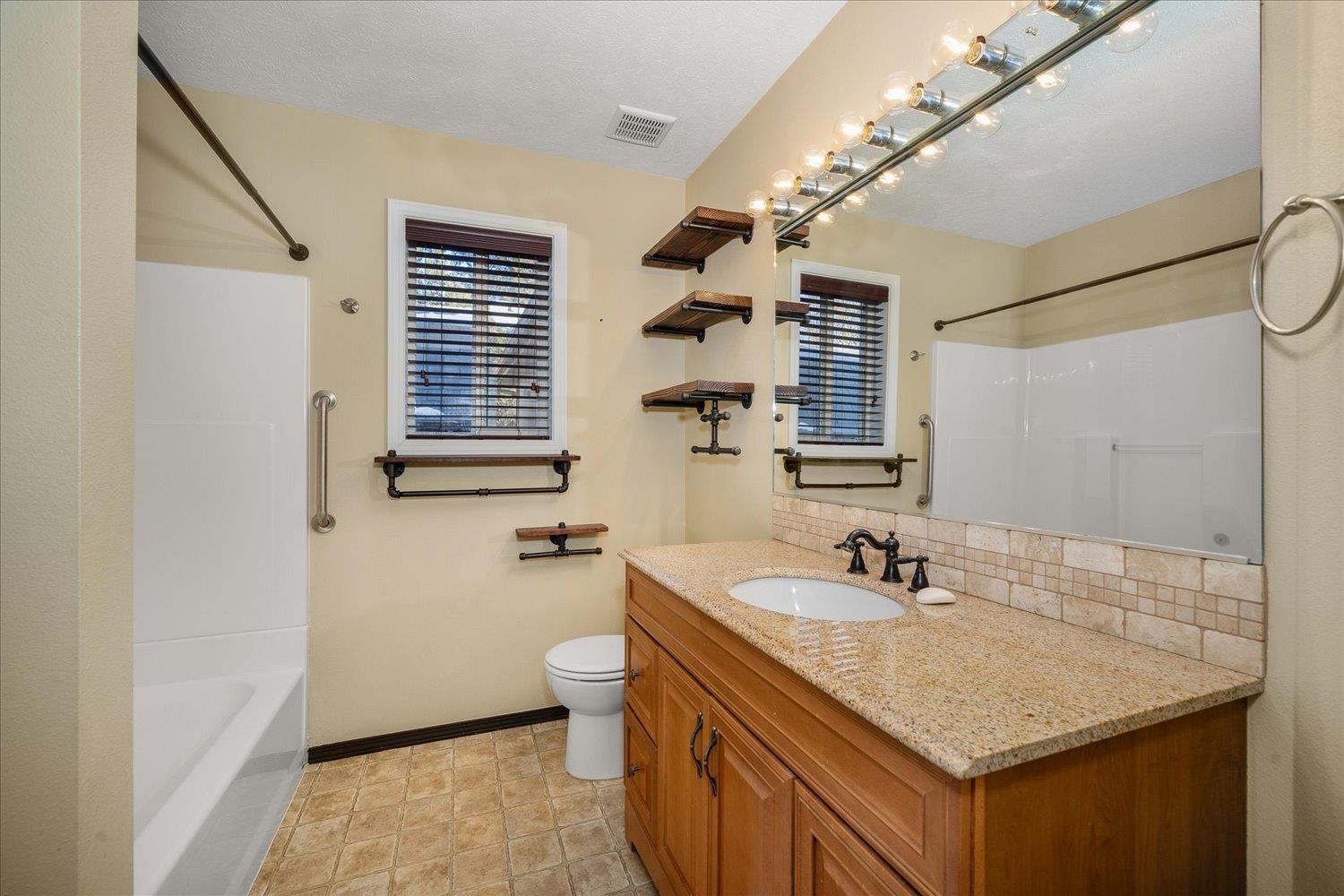 17707 North Colton Street Colbert, WA 99005 - Photo 11 of 39