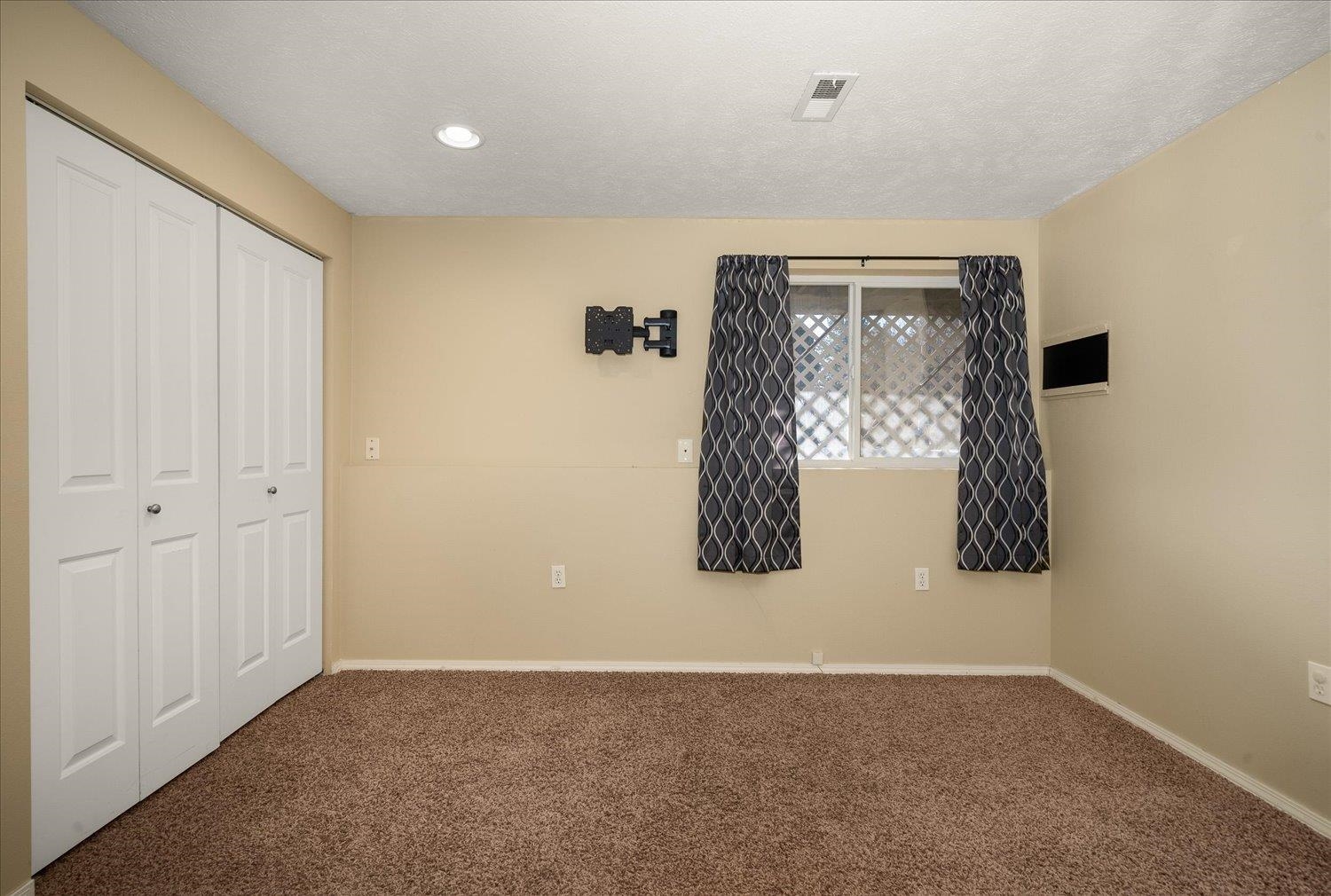 17707 North Colton Street Colbert, WA 99005 - Photo 25 of 39