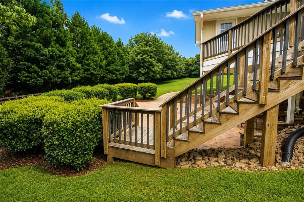 1464 Lakeview Road Grayson, GA 30017 - Photo 16 of 92