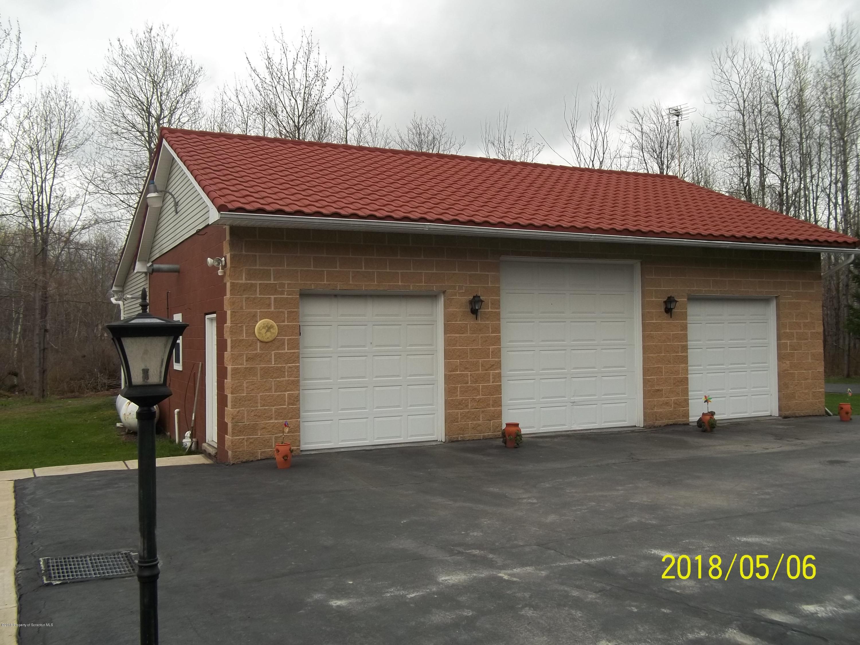 198 Cemetery Road Union Dale, PA 18470 - Photo 7 of 41 Gallery Image 7