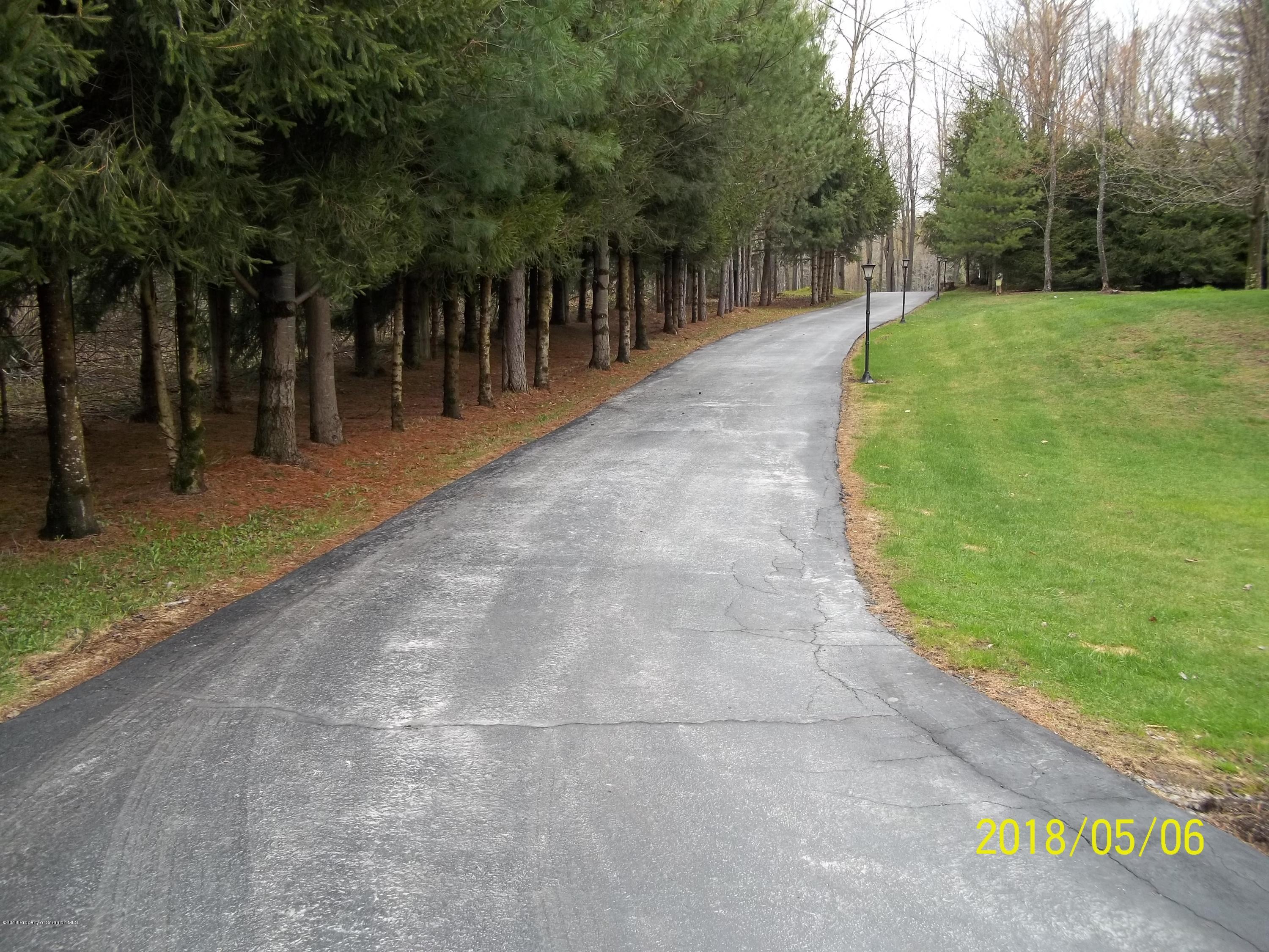 198 Cemetery Road Union Dale, PA 18470 - Photo 8 of 41 Gallery Image 8
