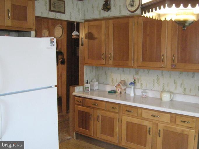 408 Clifton Road Shippensburg, PA 17257 - Photo 3 of 21 Kitchen #3
