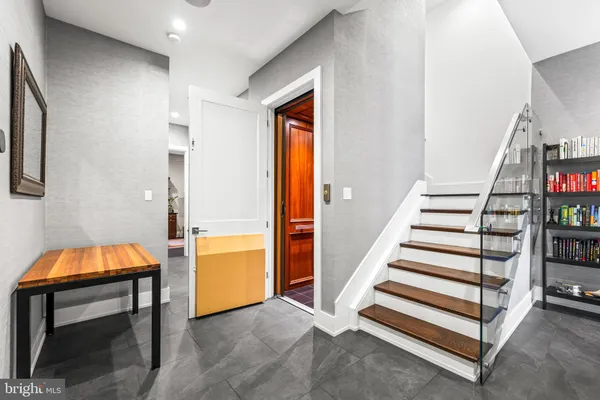 a view of entryway with a front door