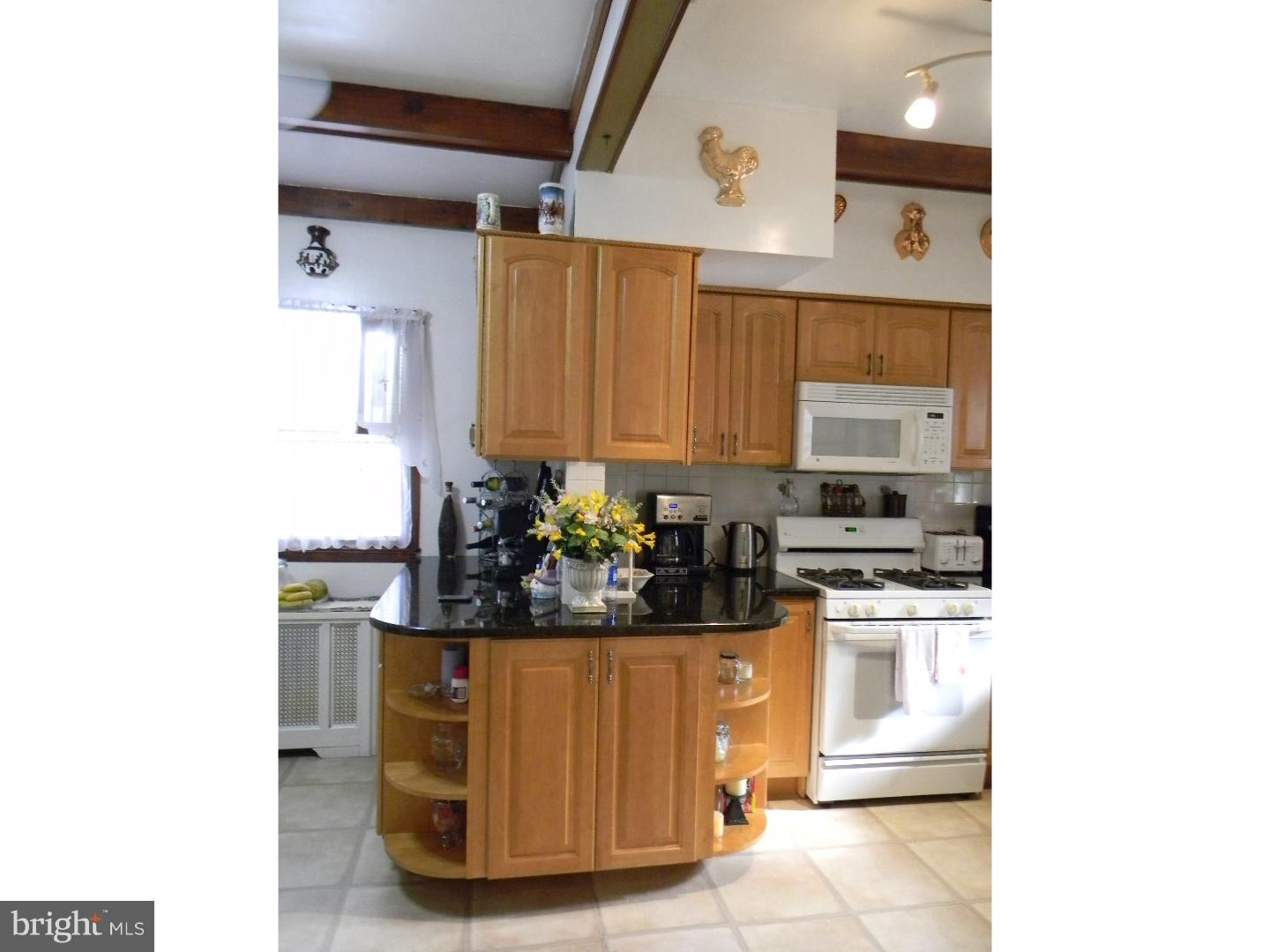 3508 Rhawn Street Philadelphia, PA 19136 - Photo 7 of 22 Gallery Image 7