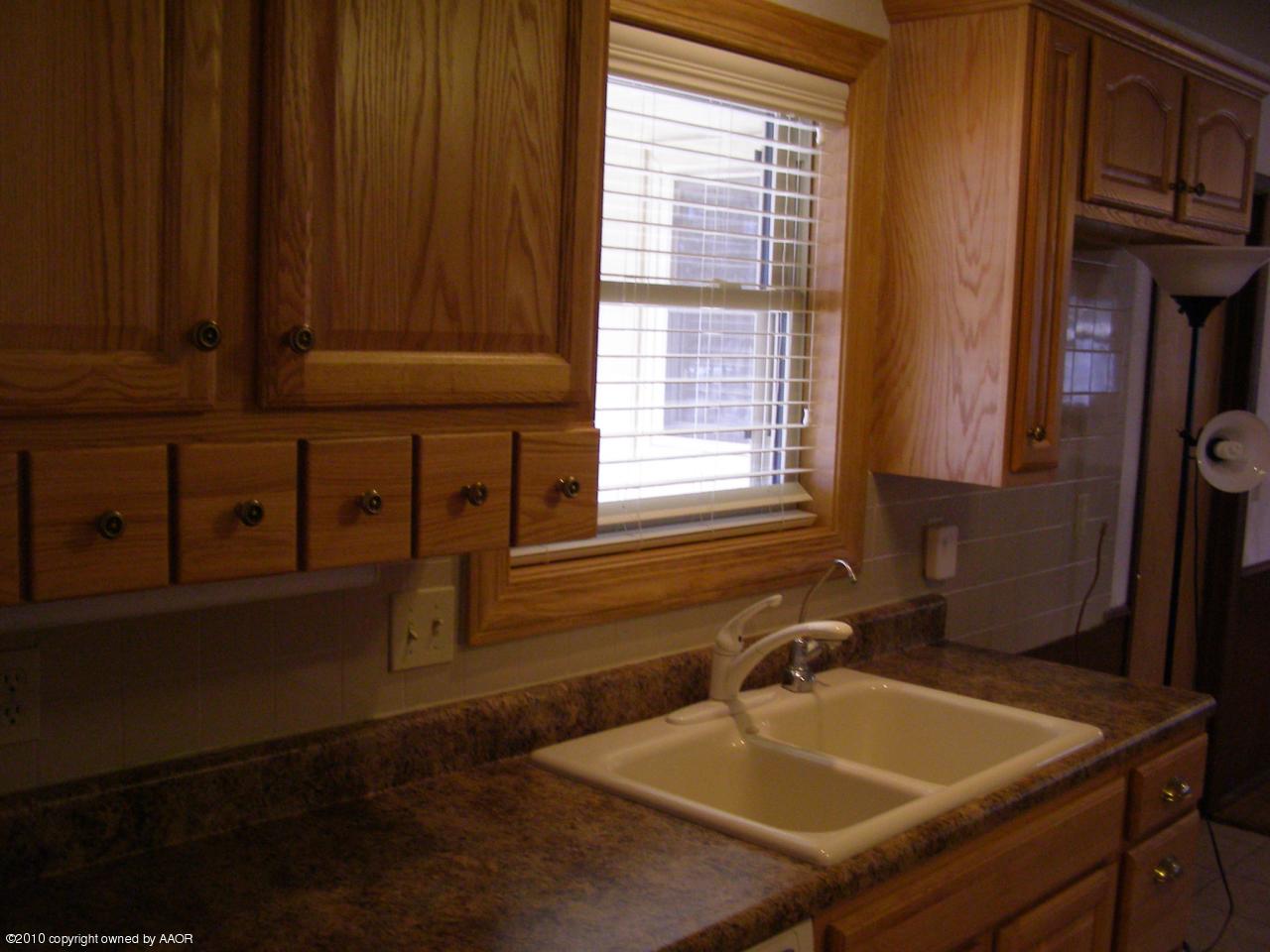 6208 Hanson Road Amarillo, TX 79106 - Photo 9 of 17 New Sink