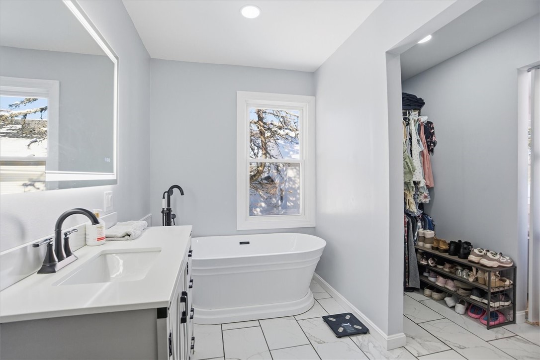 91 Church Street Westerly, RI 02808 - Photo 22 of 39