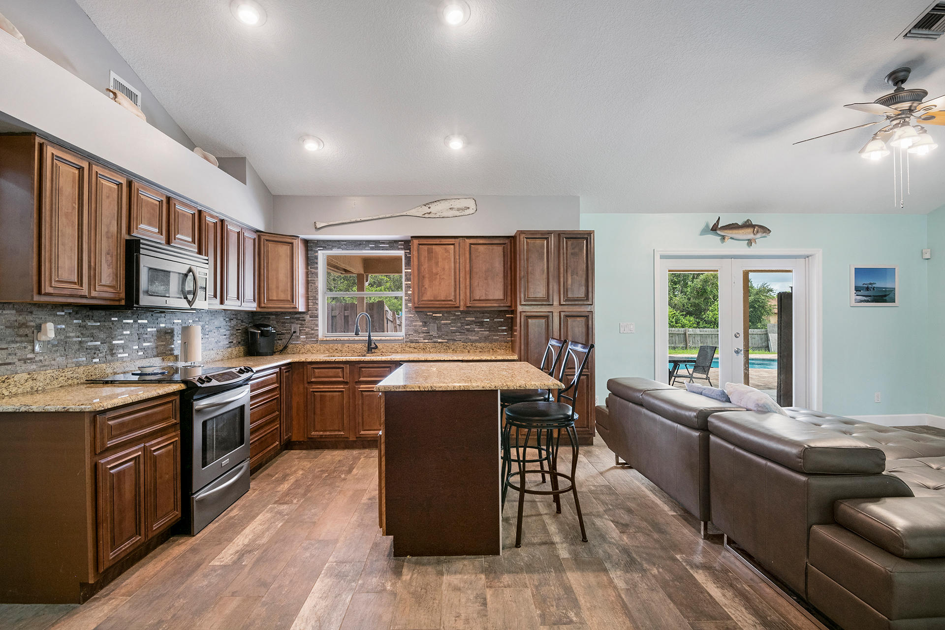 14899 86th Road North Loxahatchee, FL 33470 - Photo 13 of 34 Kitchen