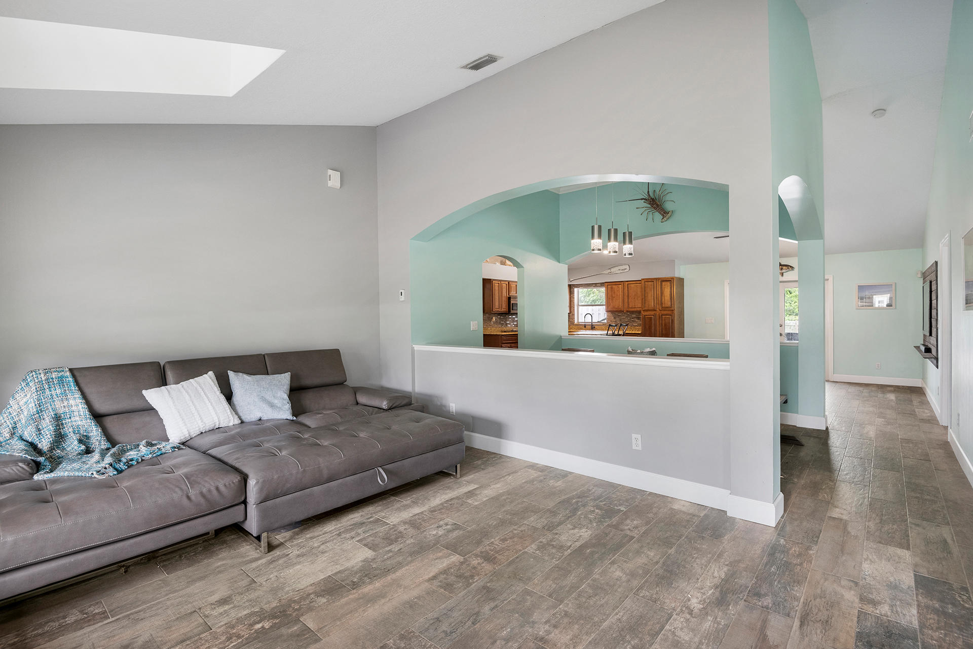 14899 86th Road North Loxahatchee, FL 33470 - Photo 5 of 34 Living Room