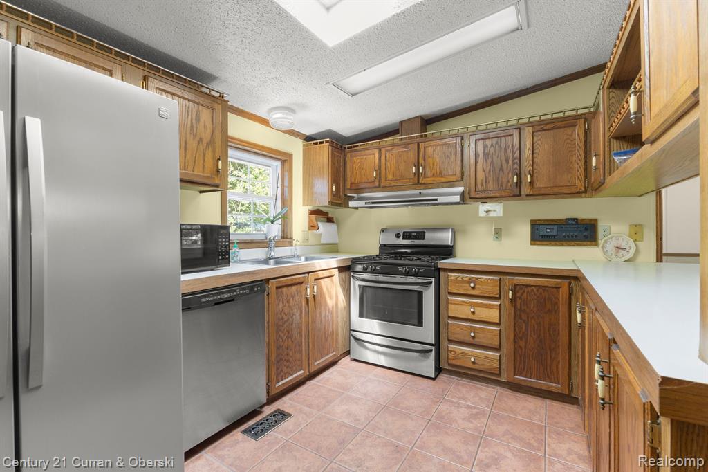 7879 Rosbolt Road Milan, MI 48160 - Photo 17 of 71