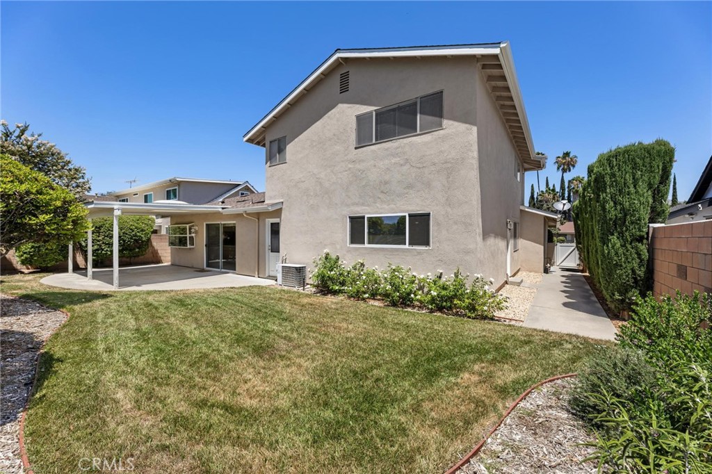19138 Ludlow Street Porter Ranch, CA 91326 - Photo 37 of 44 Gallery Image 37