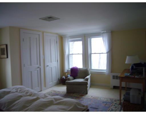 68 Roundwood Road Newton, MA 02464 - Photo 8 of 9