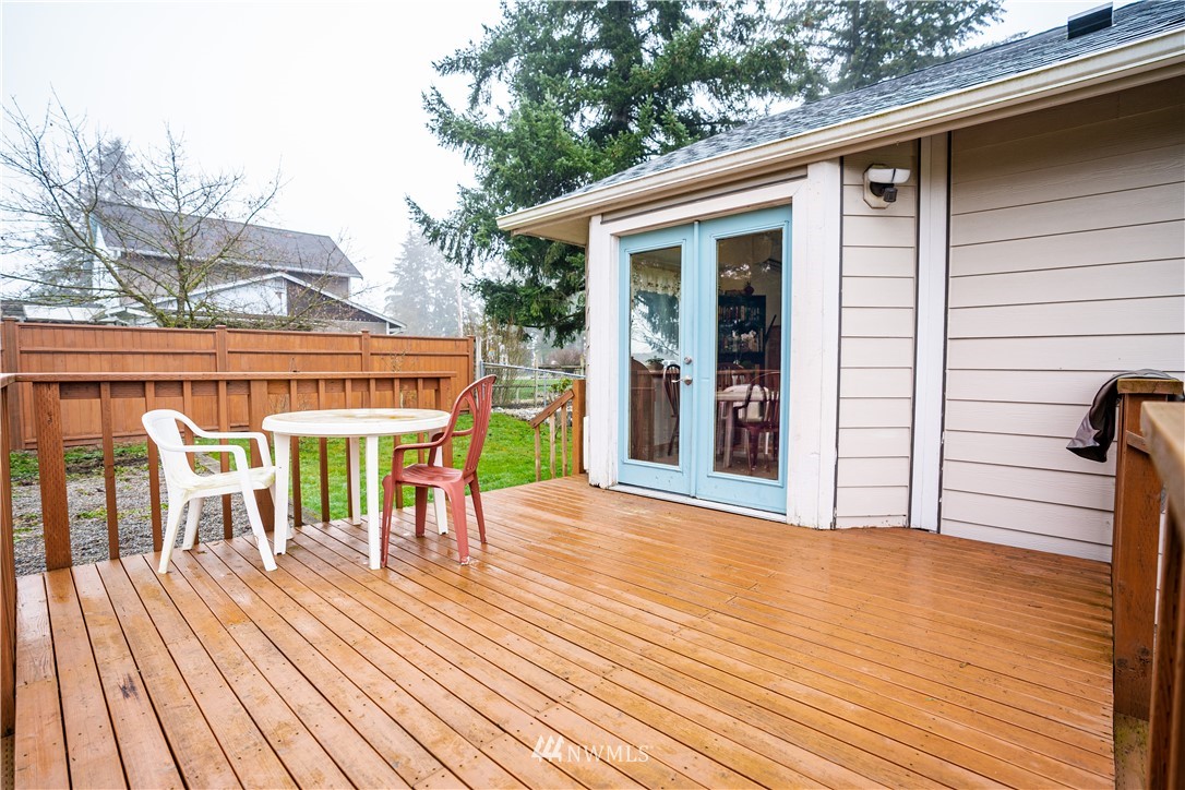 18003 Pendleton Street Southwest Rochester, WA 98579 - Photo 14 of 16 a view of a patio on the deck