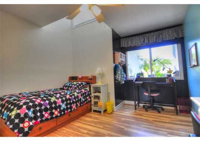 117 Rodney Avenue Encinitas, CA 92024 - Photo 15 of 21 Bedrooom 2 - Vaulted Ceilings-Many Windows: Room has many purposes