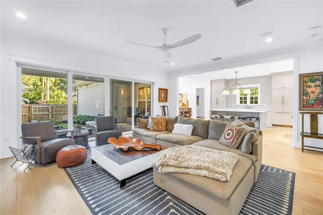 $2,250,000 | 135 19th Avenue Northeast, St. Petersburg, FL 33704