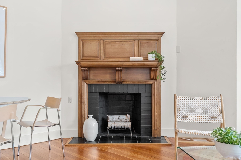 7 Russell Street, Unit 1 Cambridge, MA 02140 - Photo 4 of 26