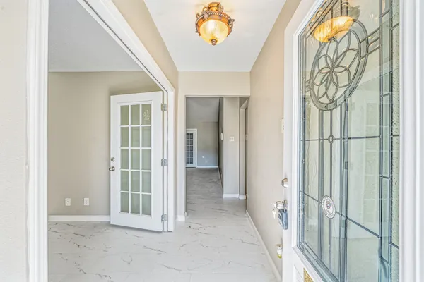 $2,400 | 1318 55th Street, Galveston, TX 77551