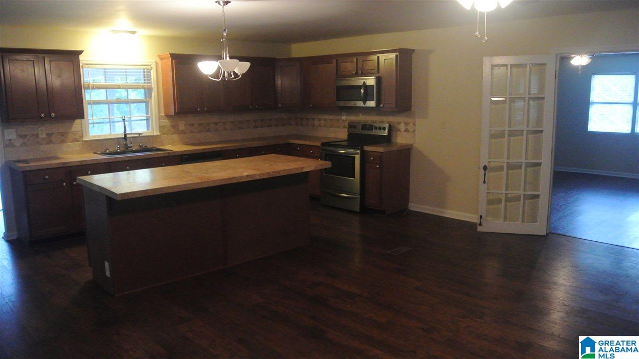2624 1st Place Northwest Birmingham, AL 35215 - Photo 9 of 42