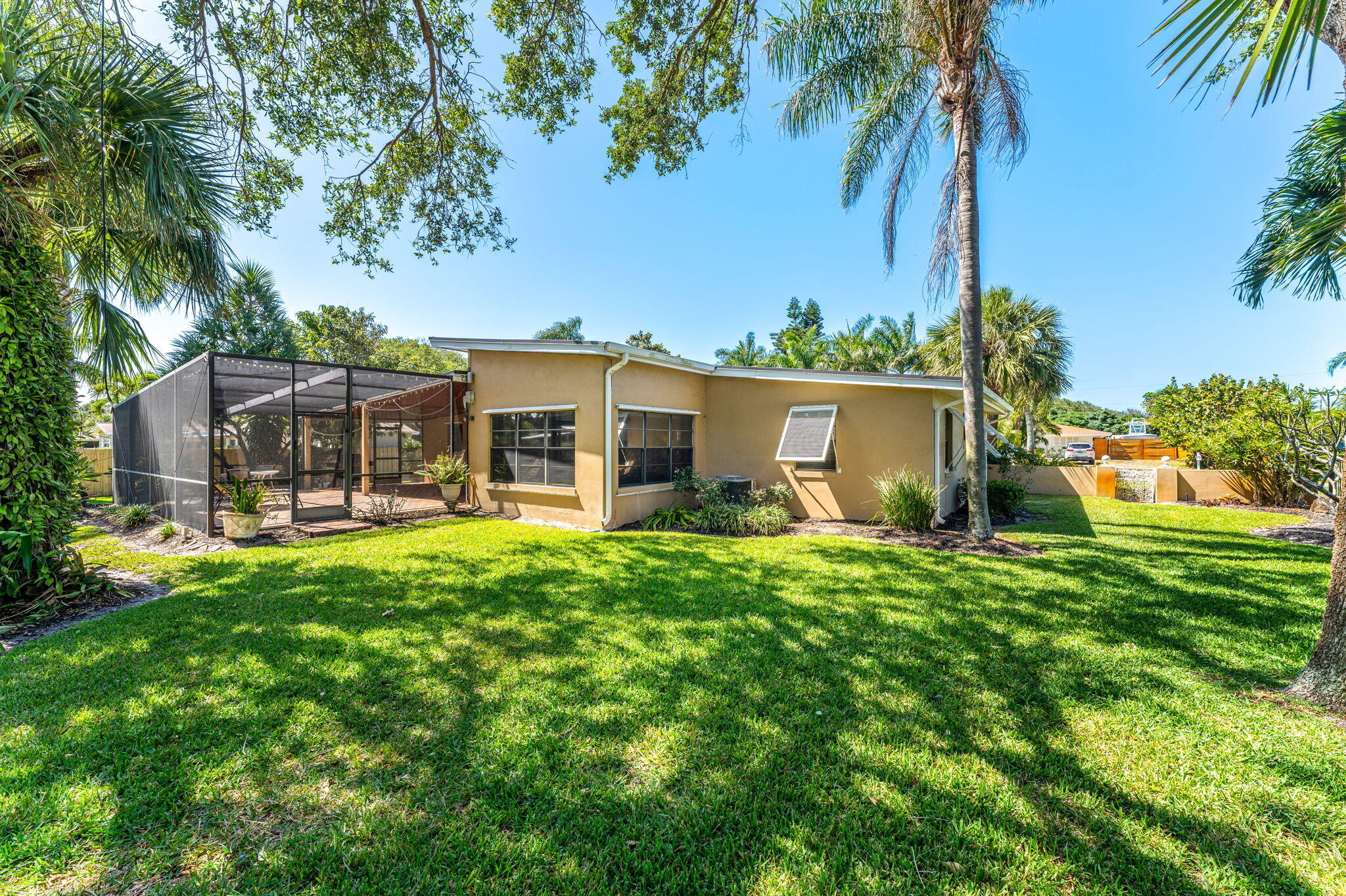 505 Poinsettia Road Melbourne Beach, FL 32951 - Photo 19 of 25 Large lot!