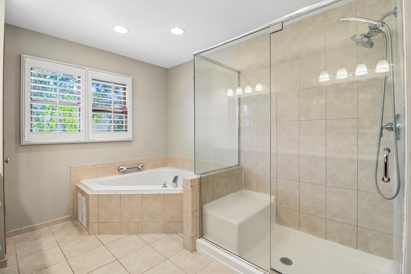485 Spring Ridge Drive Crystal Lake, IL 60012 - Photo 29 of 60 Gallery Image 29