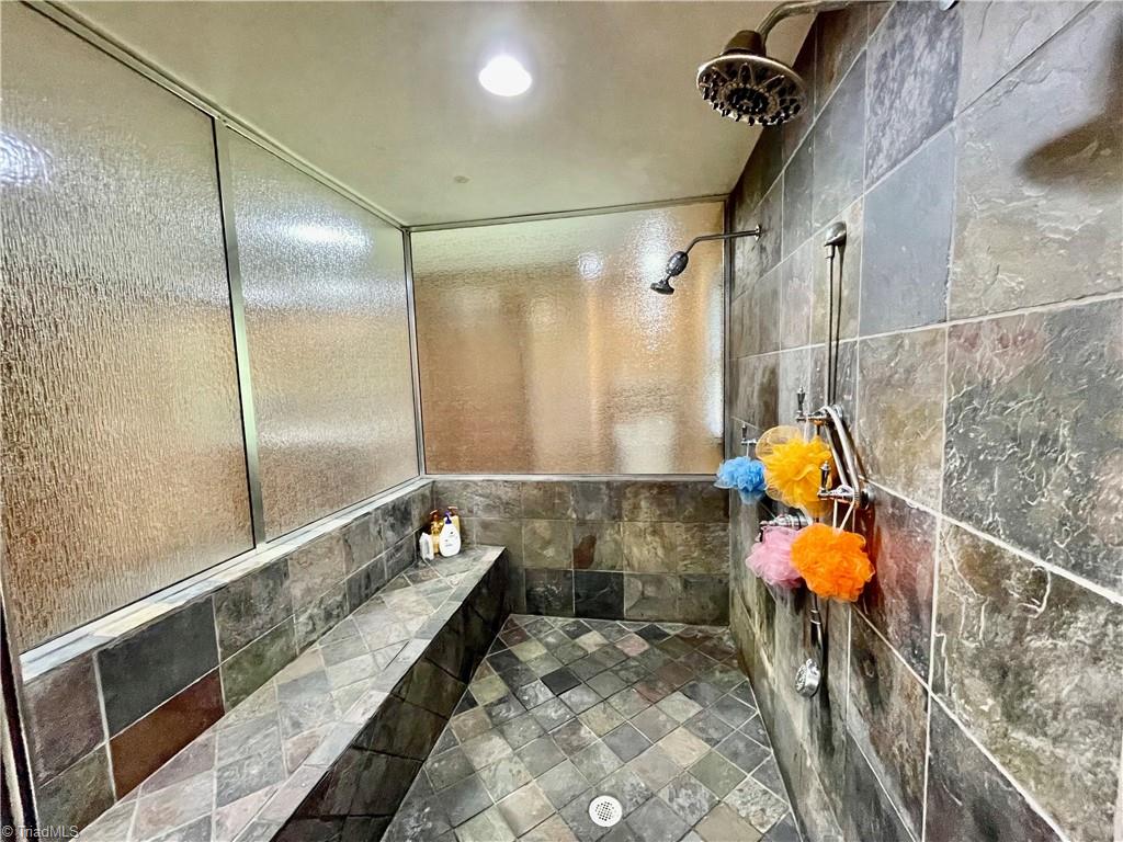 277 Cunningham Road Thomasville, NC 27360 - Photo 20 of 26 Primary Shower