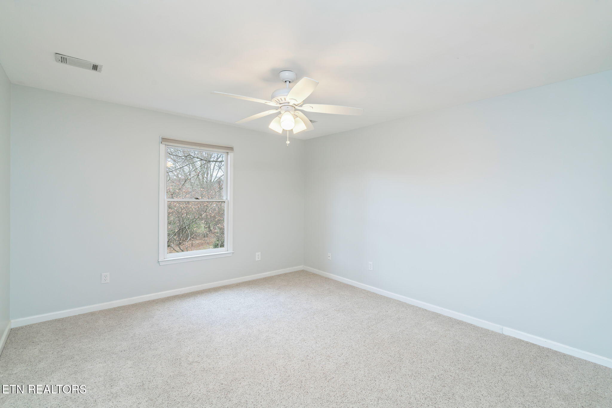 2016 Lyons Ridge Road Knoxville, TN 37919 - Photo 25 of 39 Bedroom 2