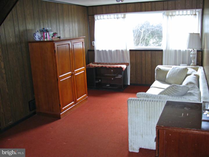 807 Brighton Road Cherry Hill, NJ 08034 - Photo 10 of 15 Family Room