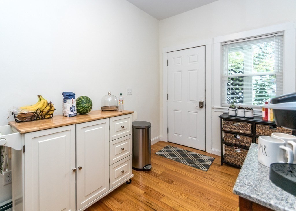 30 Appleton Street, Unit 1 Waltham, MA 02453 - Photo 7 of 24