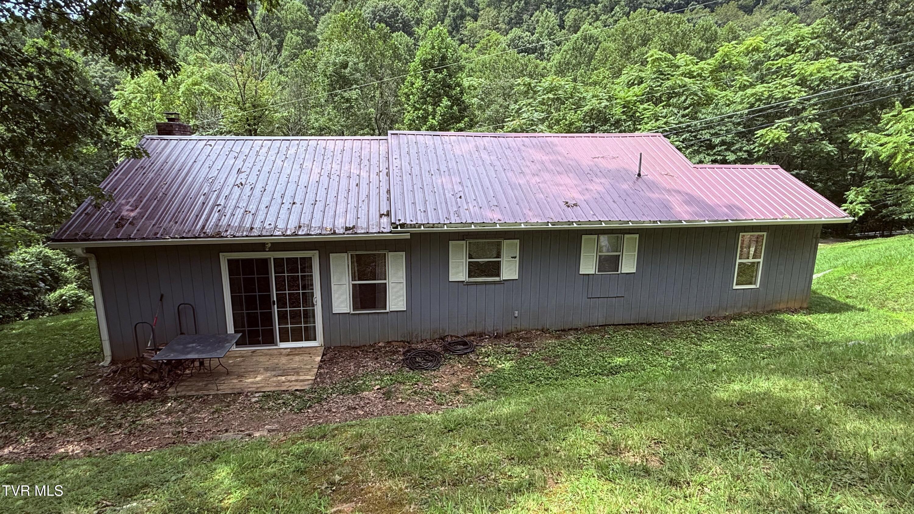 292 Cold Springs Road Blountville, TN 37617 - Photo 20 of 22 IMG_1654