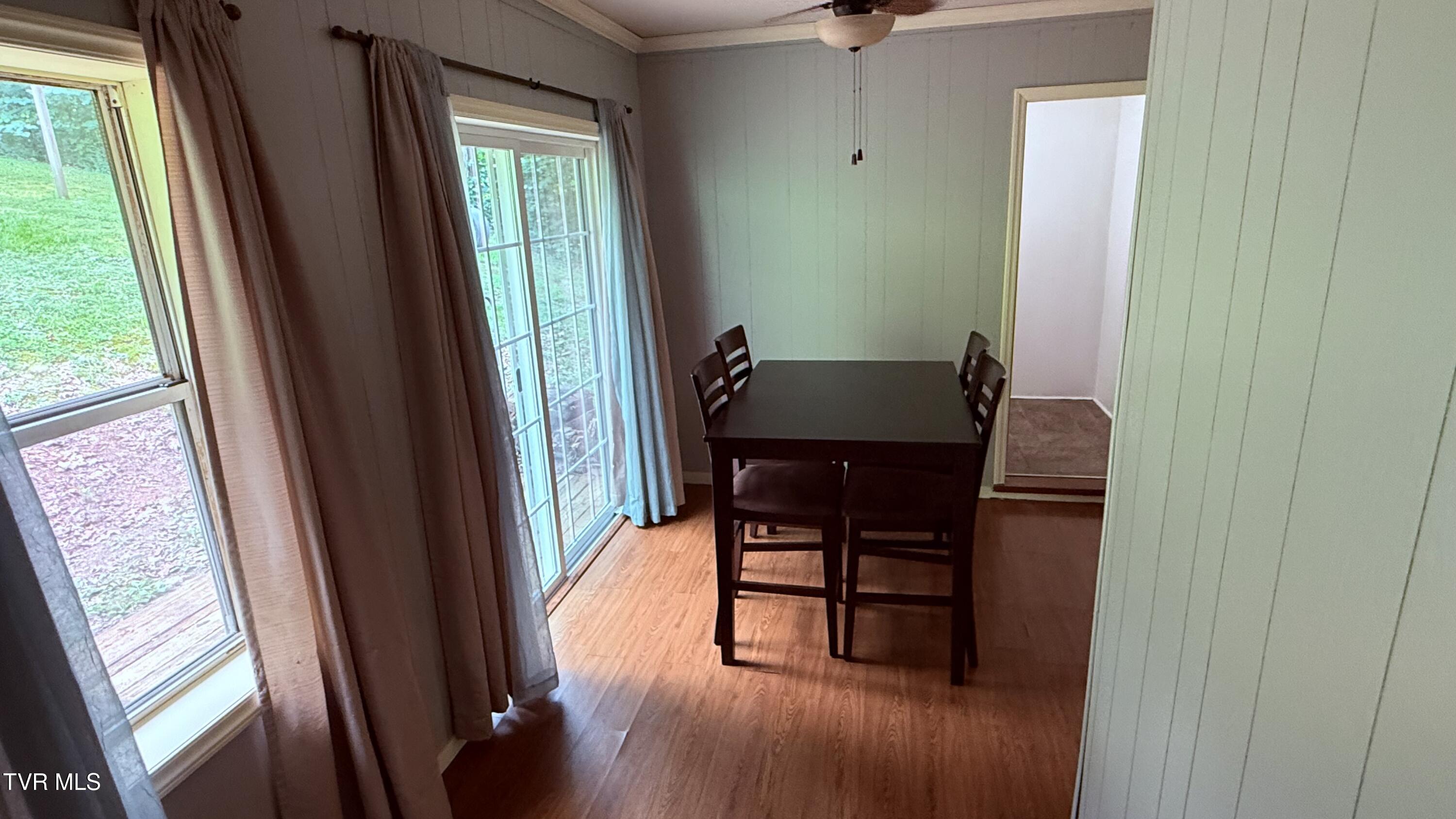 292 Cold Springs Road Blountville, TN 37617 - Photo 7 of 22 IMG_1641