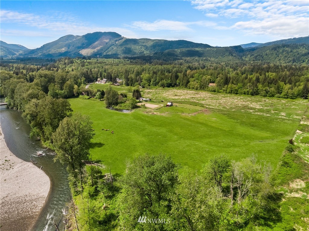 29909 Oso Loop Road Arlington, WA 98223 - Photo 3 of 40