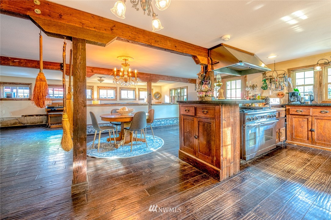 29909 Oso Loop Road Arlington, WA 98223 - Photo 8 of 40