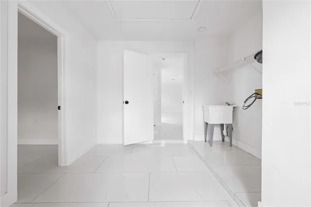 a view of a livingroom with a dinning area