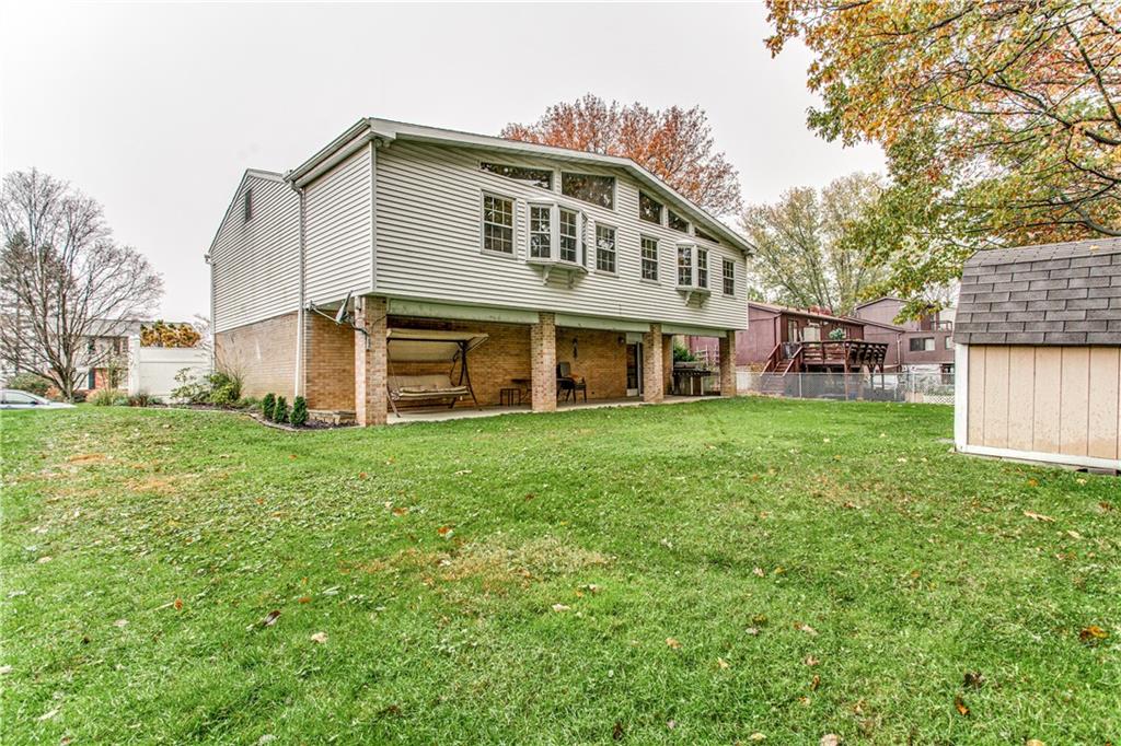 128 Ridgeview Drive Monroeville, PA 15146 - Photo 3 of 25 Gallery Image 3