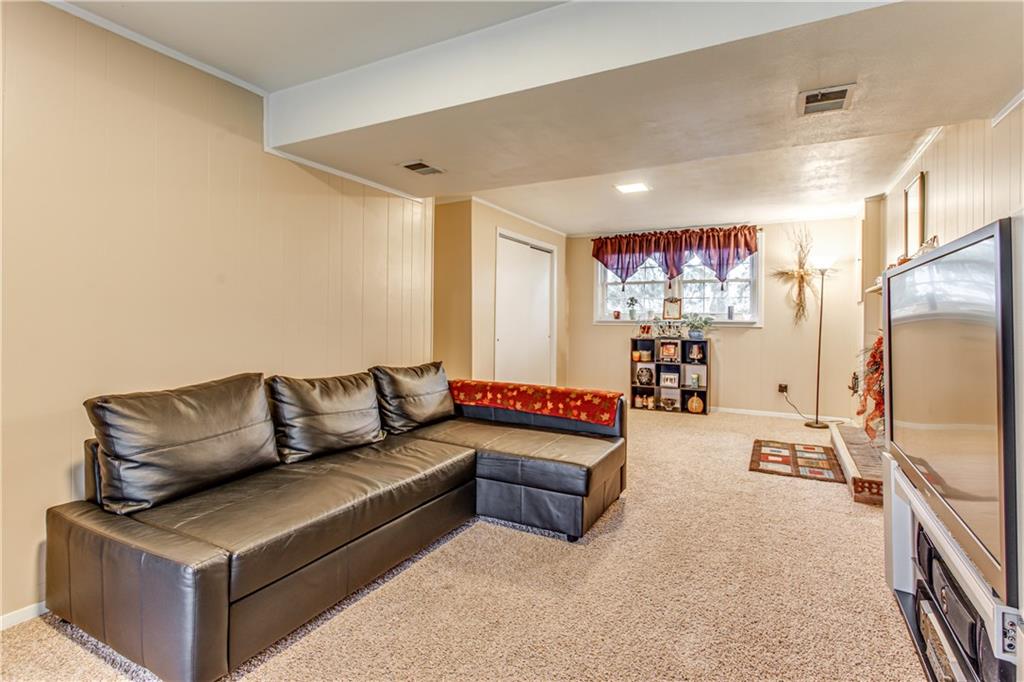 128 Ridgeview Drive Monroeville, PA 15146 - Photo 21 of 25 Gallery Image 21