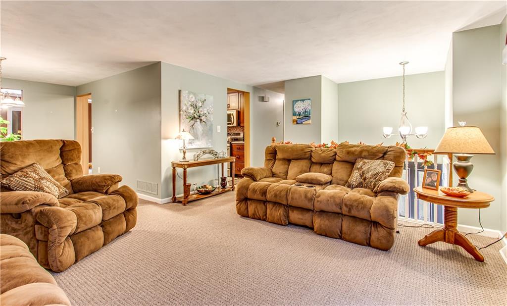 128 Ridgeview Drive Monroeville, PA 15146 - Photo 5 of 25 Gallery Image 5