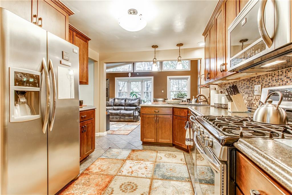 128 Ridgeview Drive Monroeville, PA 15146 - Photo 9 of 25 Gallery Image 9