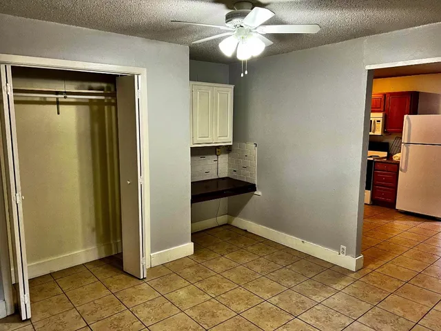$950 | 1900 Alguno Road, Unit B, Austin, TX 78757