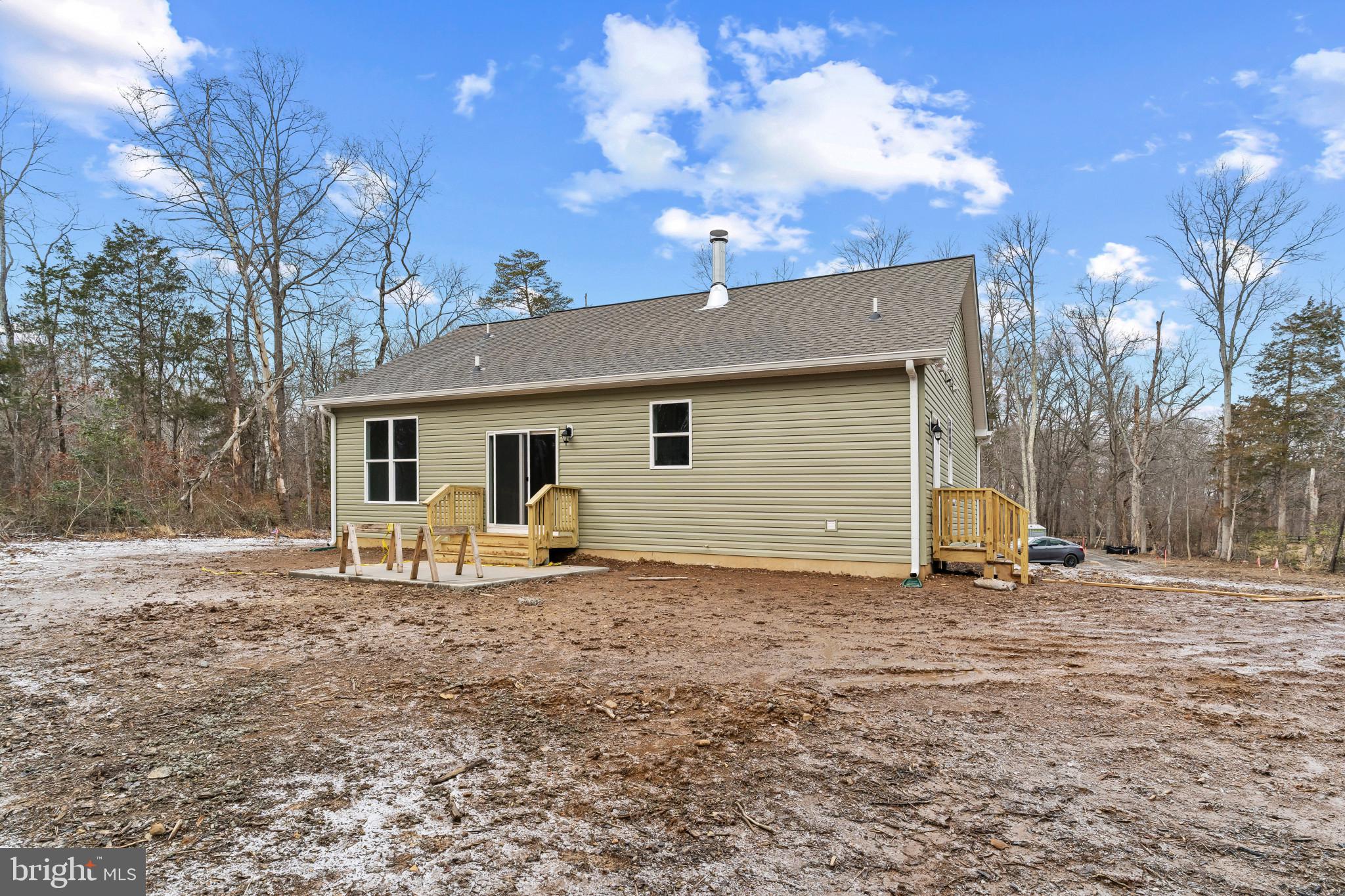 6735 Beverly Road Broad Run, VA 20137 - Photo 26 of 30 Rear view of house with roof with shingles and a p