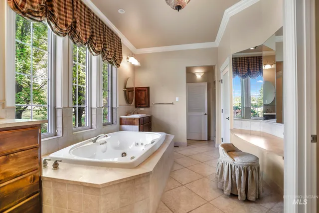 $3,700,000 | 1526 Highway 26, Gooding, ID 83330