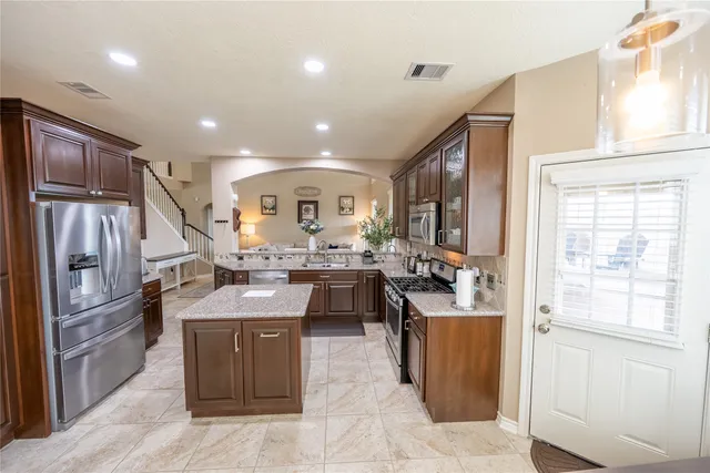 $469,999 | 1427 Old Hickory Lane, League City, TX 77573