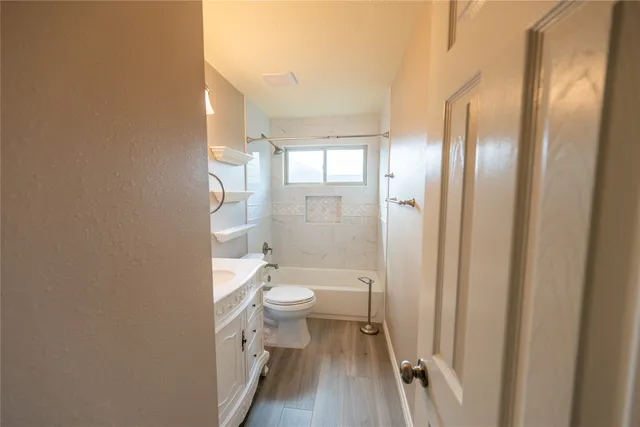 $469,999 | 1427 Old Hickory Lane, League City, TX 77573