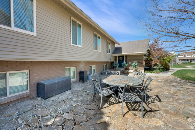 698 East 200 South Bountiful, UT 84010 - Photo 37 of 38