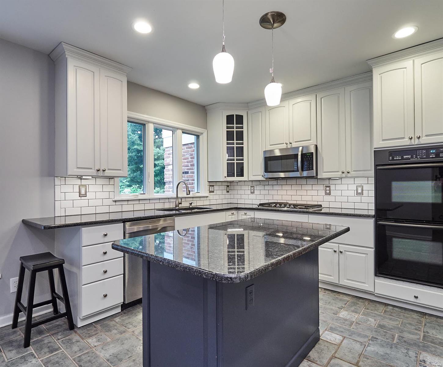 2442 White Stable Road St. Louis, MO 63141 - Photo 12 of 35 Gallery Image 12