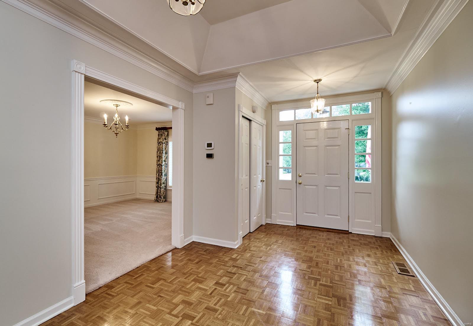 2442 White Stable Road St. Louis, MO 63141 - Photo 5 of 35 Gallery Image 5