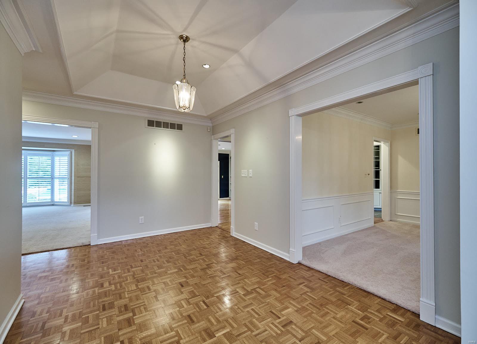 2442 White Stable Road St. Louis, MO 63141 - Photo 6 of 35 Gallery Image 6