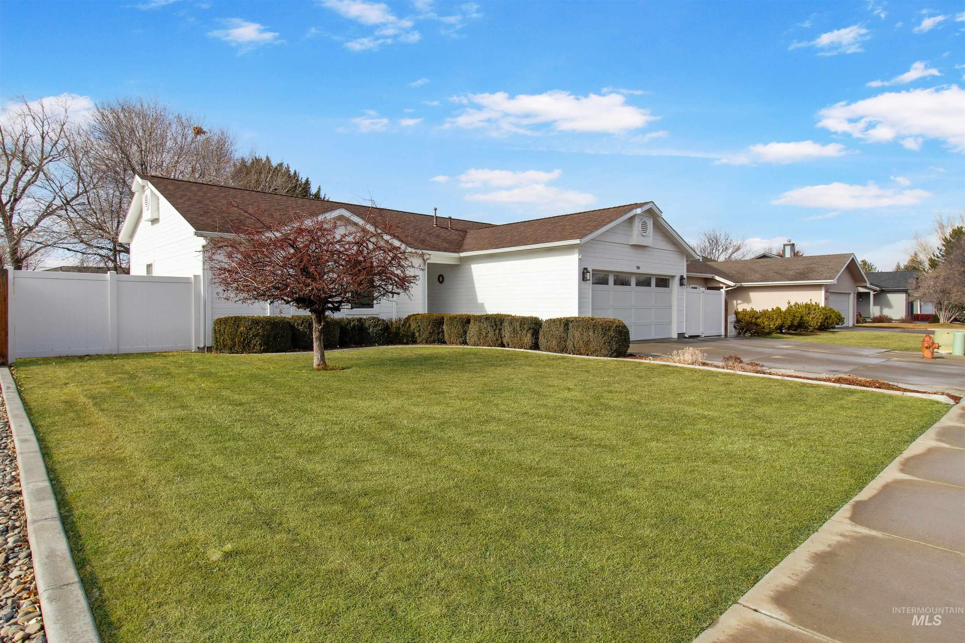 959 Cypress Way Twin Falls, ID 83301 - Photo 2 of 42