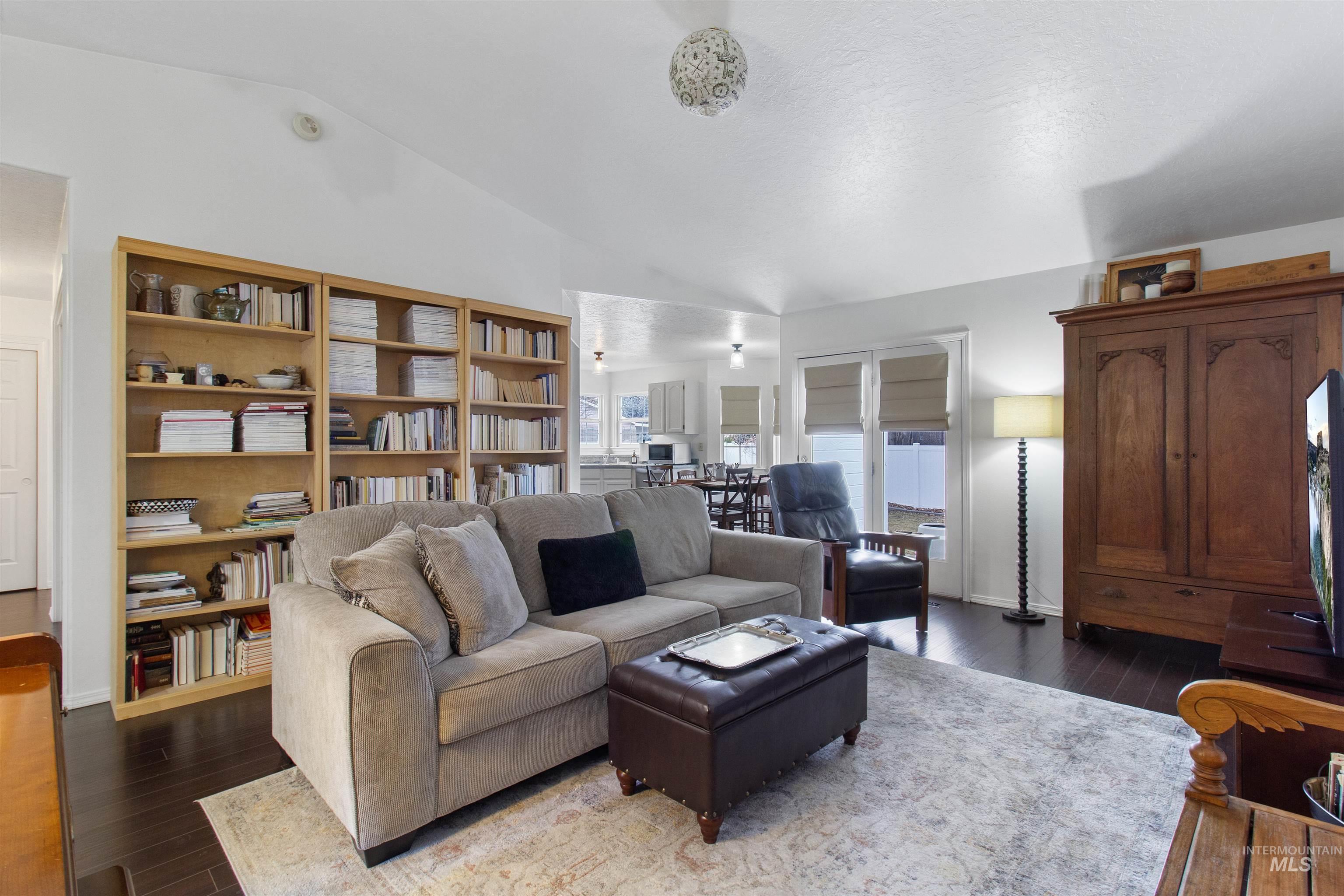 959 Cypress Way Twin Falls, ID 83301 - Photo 7 of 42