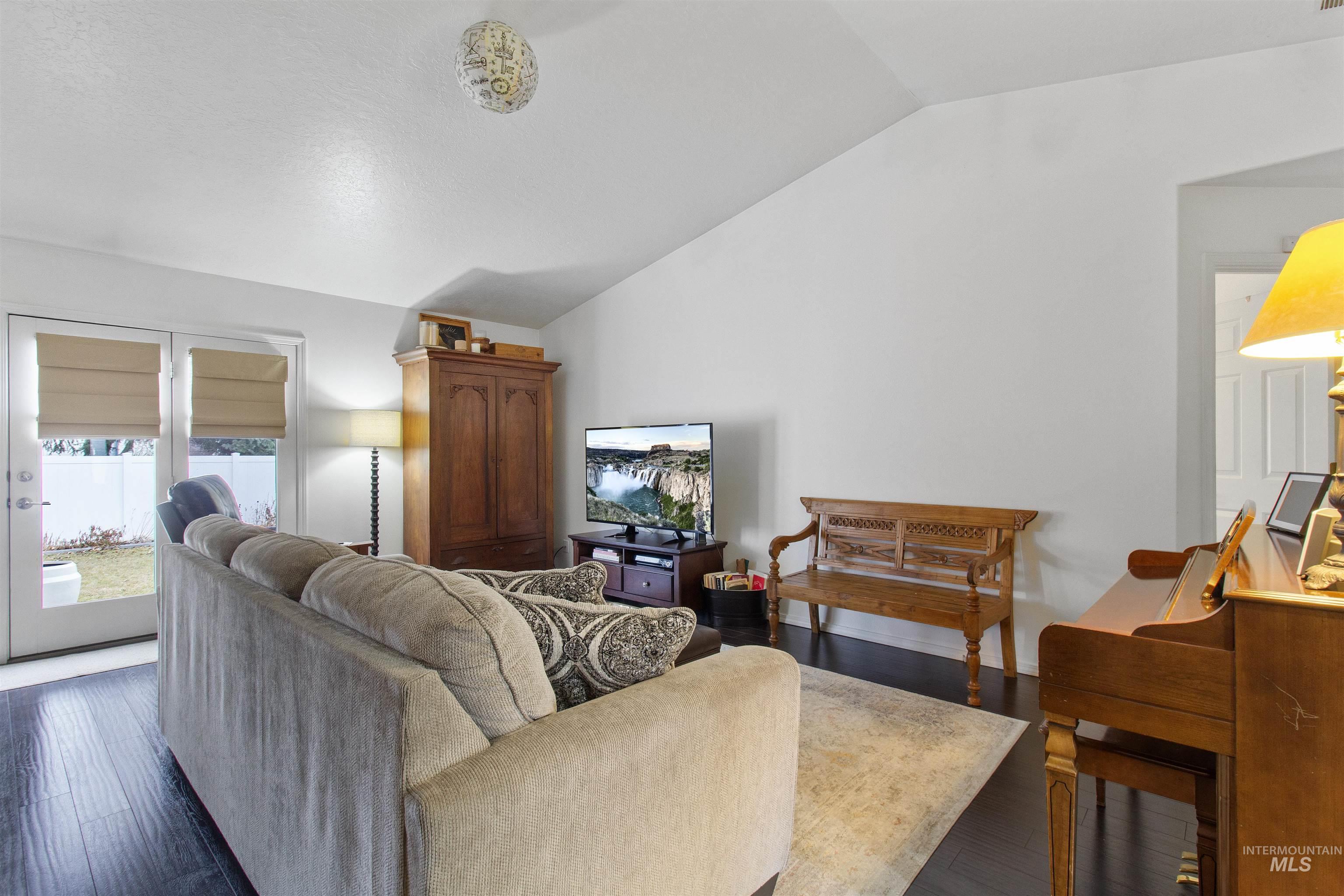 959 Cypress Way Twin Falls, ID 83301 - Photo 8 of 42